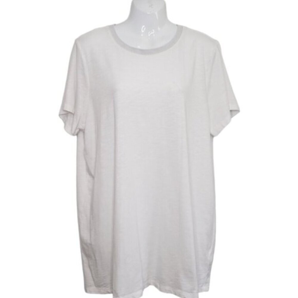 Torrid White Tee Sparkle Silver Neck Detail Size 2X Casual Everyday
